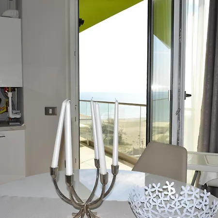 Frontal Seaview Spa&pool - Parking Mamaia